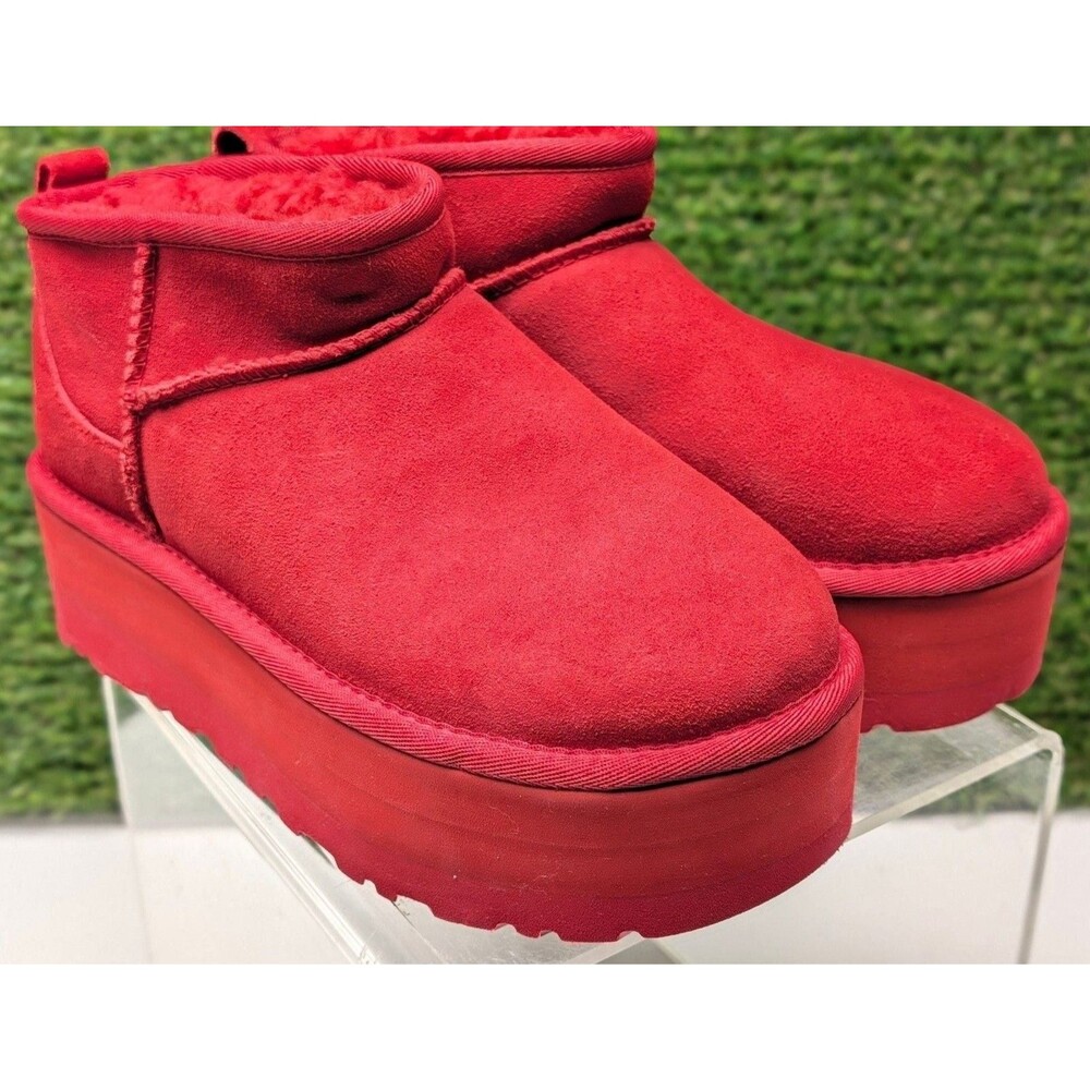 NWOB UGG Classic Ultra Mini Platform Boots Red Suede SIZE 6